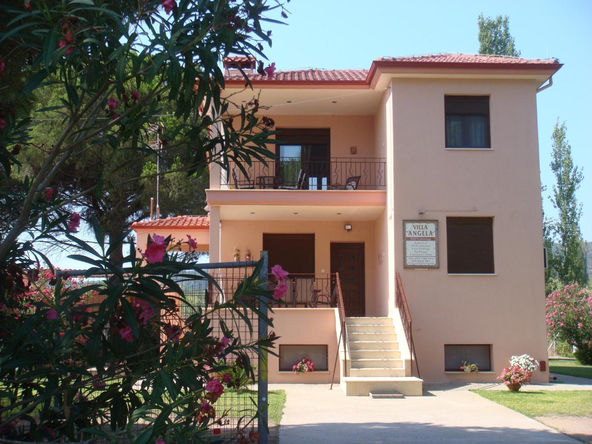 Villa Angela Сикия Екстериор снимка
