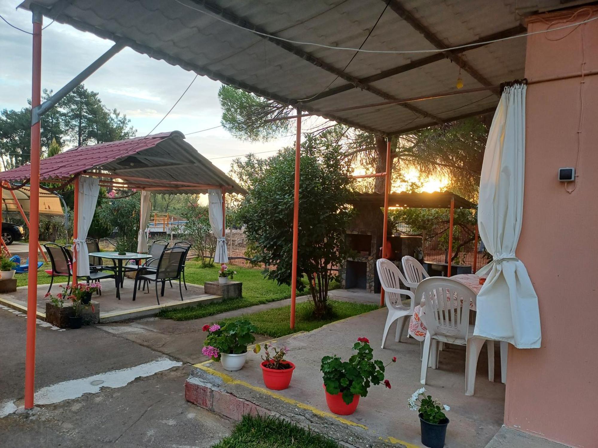 Villa Angela Сикия Екстериор снимка