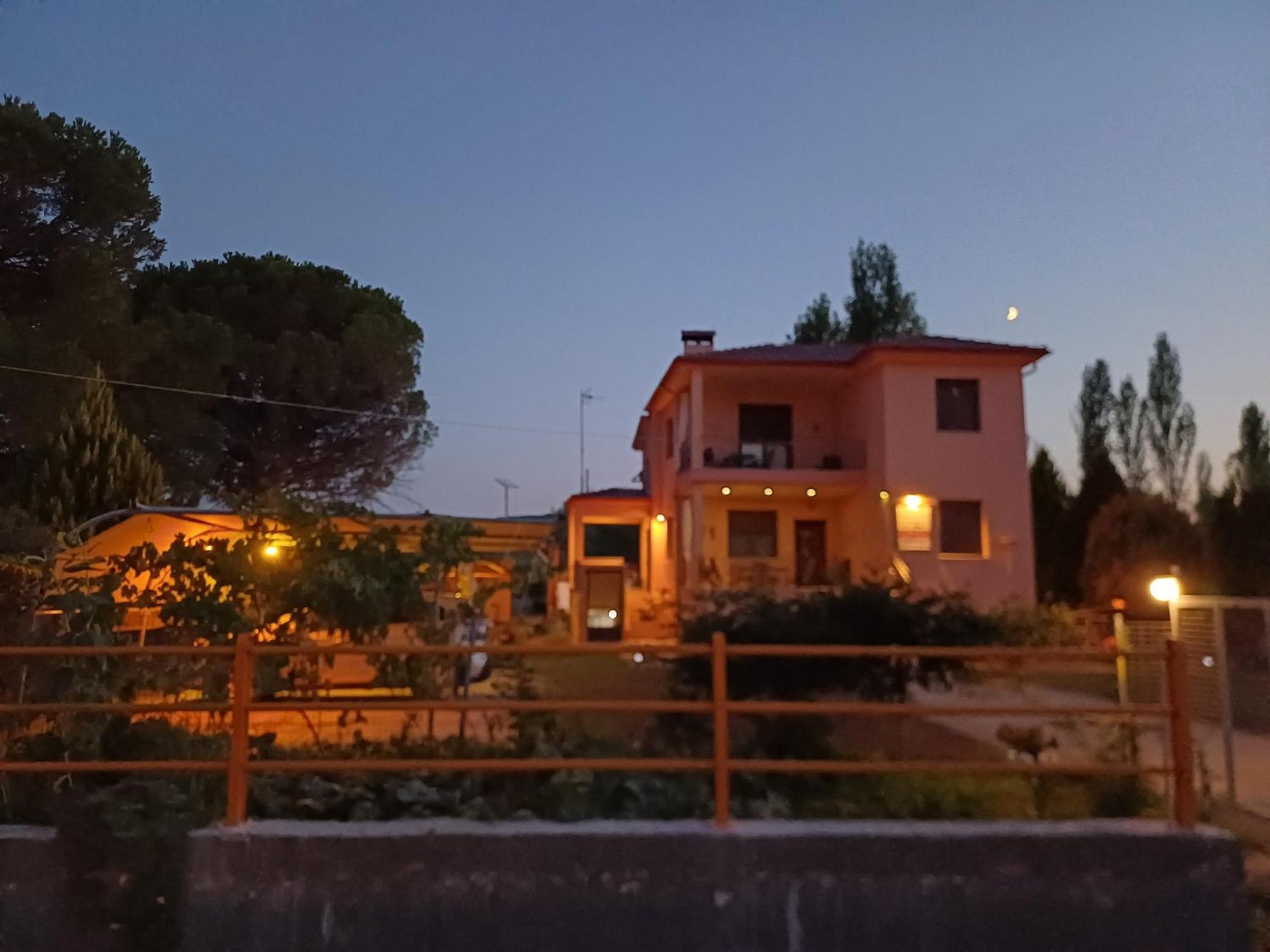 Villa Angela Сикия Екстериор снимка
