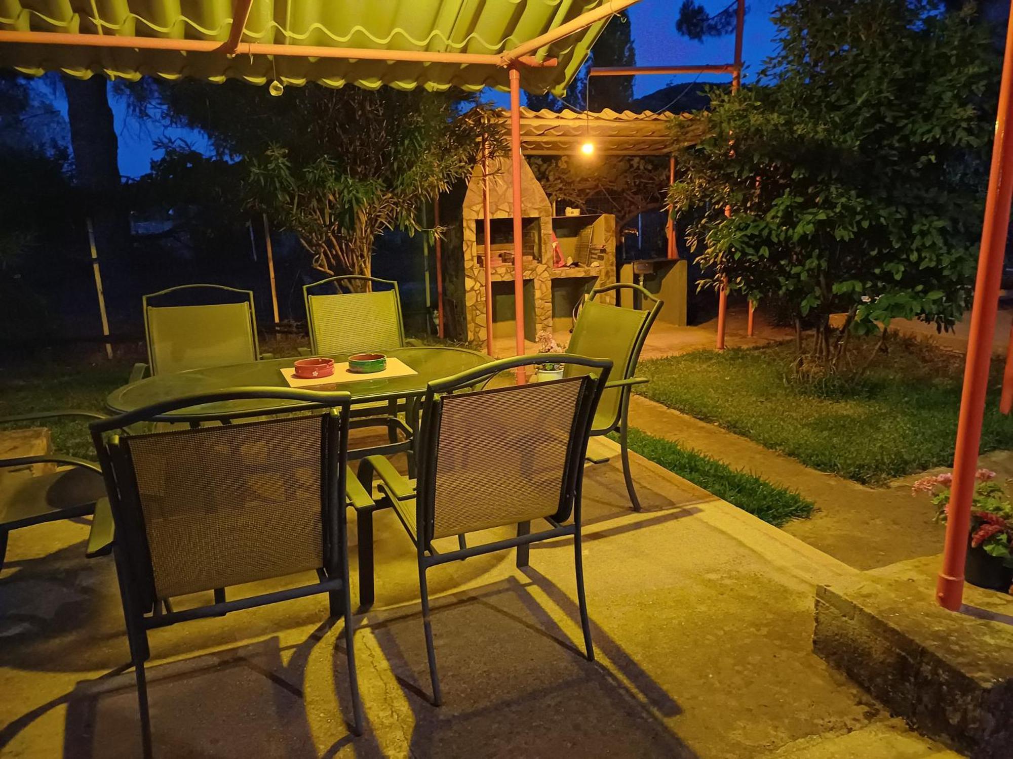 Villa Angela Сикия Екстериор снимка