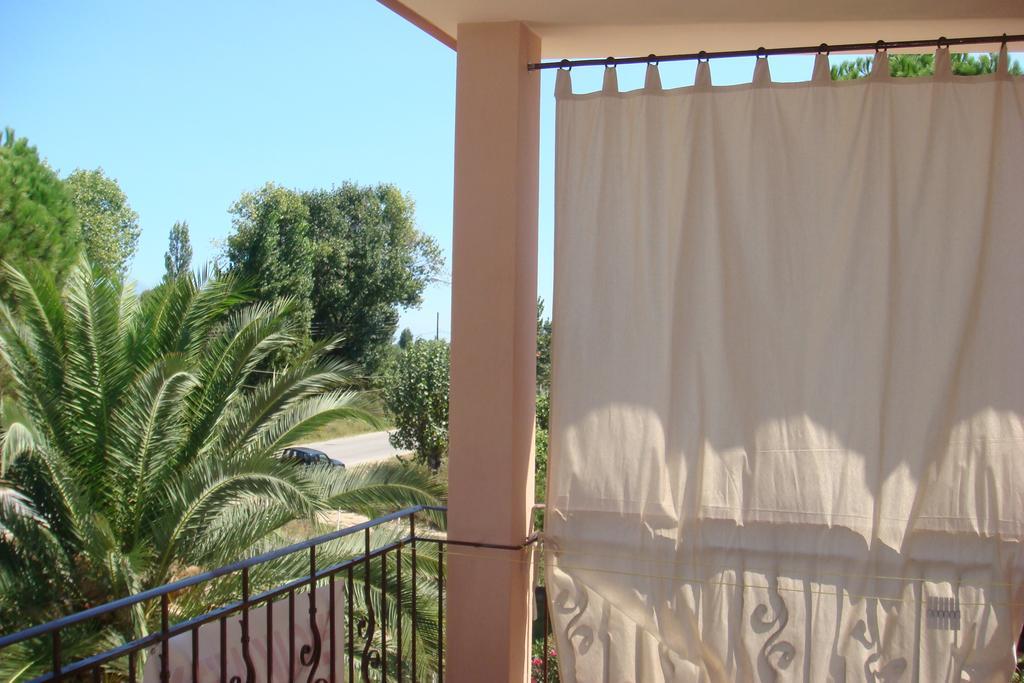 Villa Angela Сикия Екстериор снимка